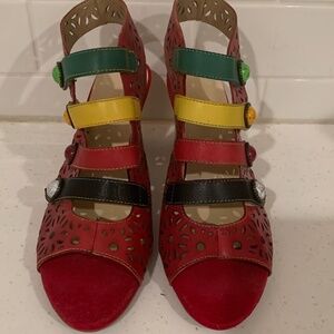 CrazycatZ   Sandals. multi color. adjustable straps..size 39. Never worn